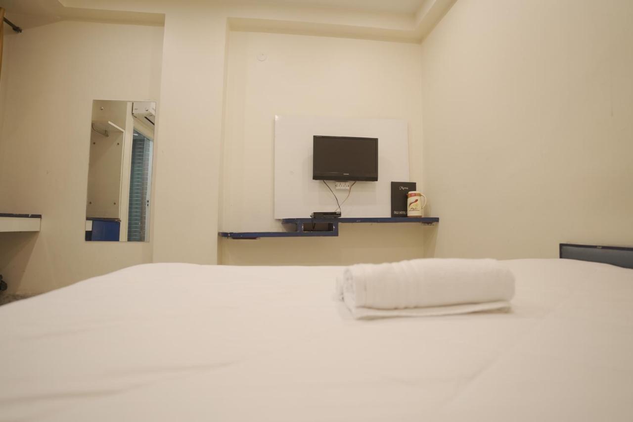 Hotel Leo Continental New Delhi Exteriör bild