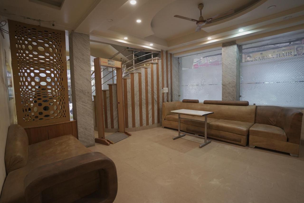 Hotel Leo Continental New Delhi Exteriör bild
